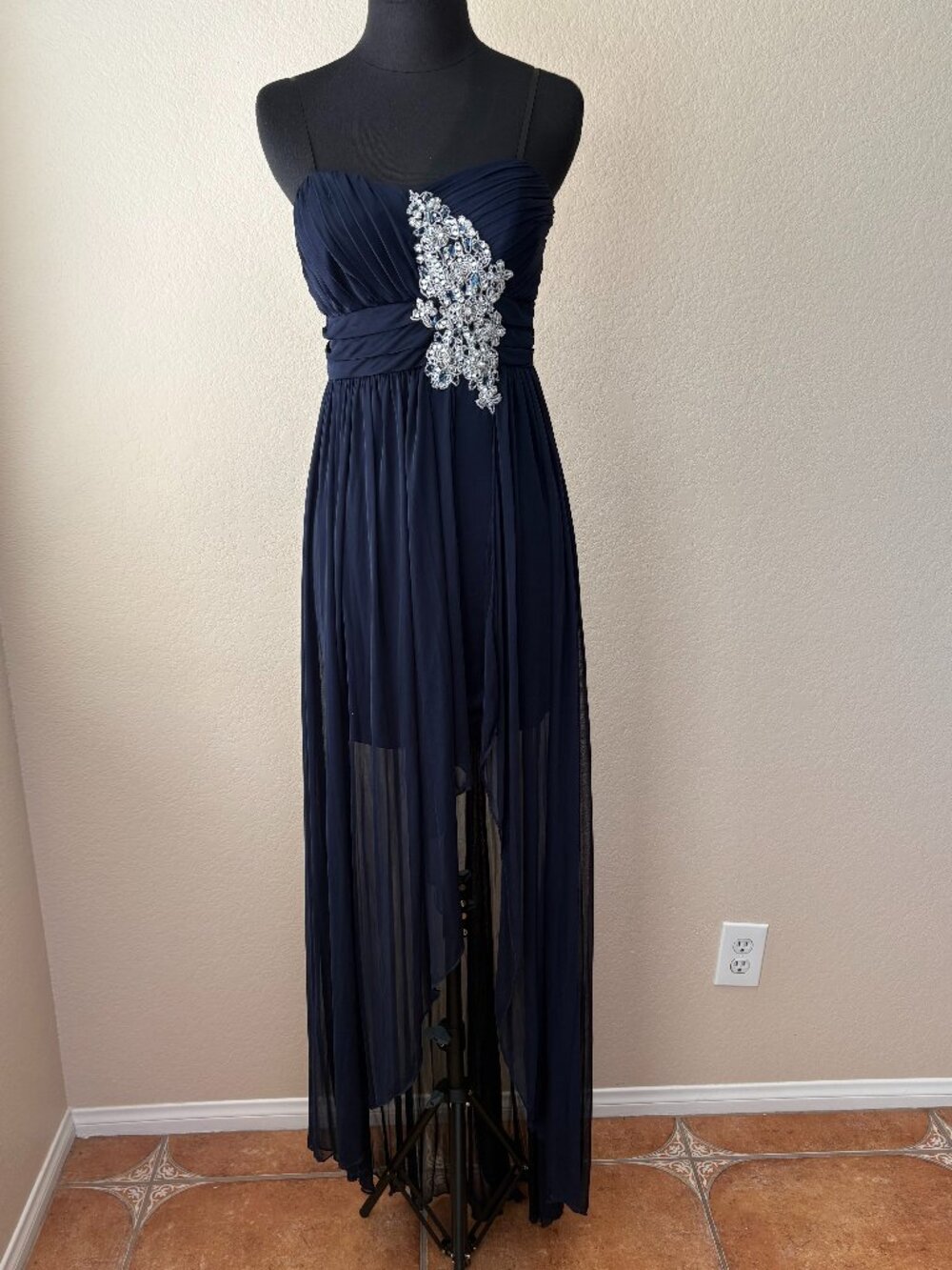Jodi Kristopher Navy High-Low Formal Dress Rhinestone Applique Size 5